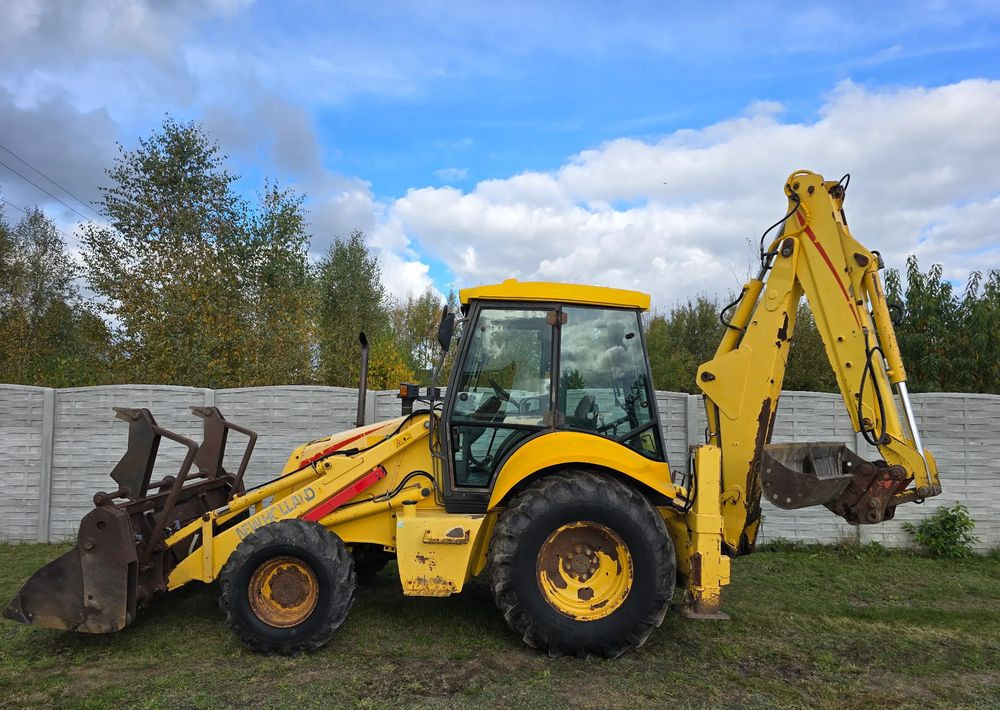 New Holland - Backhoe loader: picture 5 New Holland - Backhoe loader: picture 5