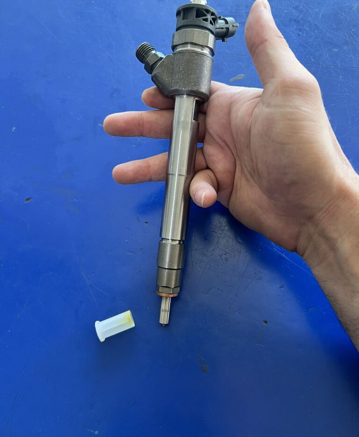 Bosch 2010-2023 0445110955 for Peugeot 2010-2023 car - Injector for Car: picture 1 Bosch 2010-2023 0445110955 for Peugeot 2010-2023 car - Injector for Car: picture 1