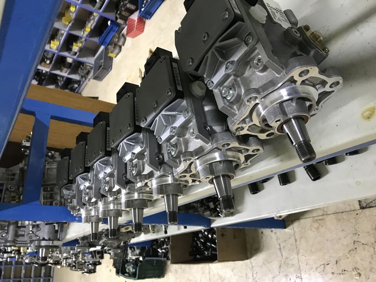 Bosch 2018 51111037590 MAN Hİ-EX - Fuel pump for Truck: picture 2 Bosch 2018 51111037590 MAN Hİ-EX - Fuel pump for Truck: picture 2