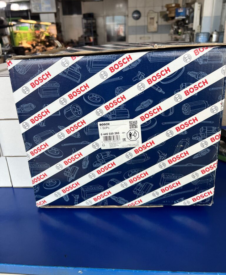 Bosch 2024 for Bosch Mercedes Trucks - Fuel pump for Truck: picture 3 Bosch 2024 for Bosch Mercedes Trucks - Fuel pump for Truck: picture 3