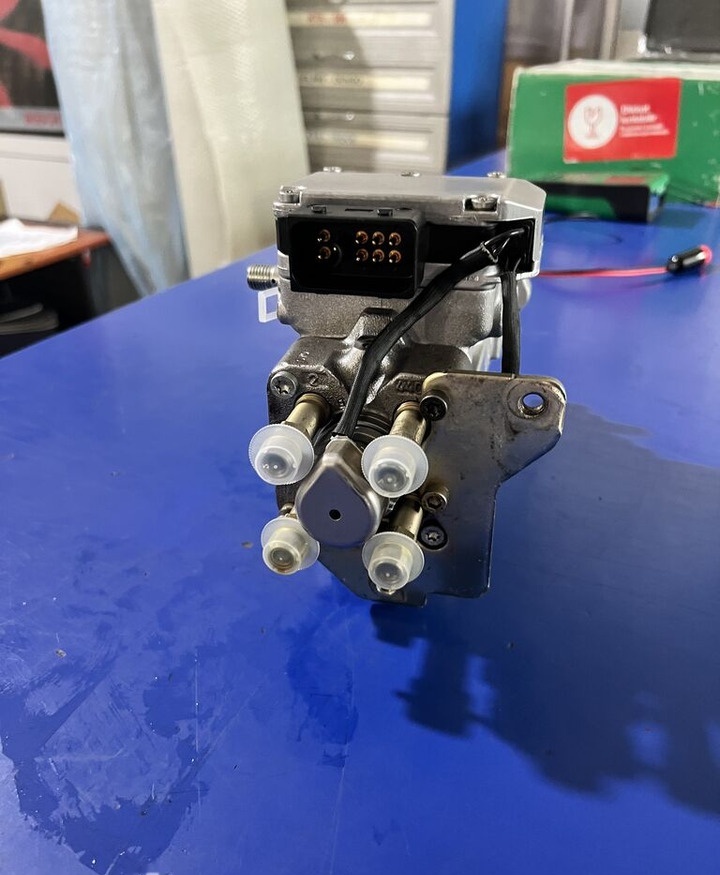 Bosch 208-204 for Bosch 2012-2022 car - Fuel pump for Car: picture 2 Bosch 208-204 for Bosch 2012-2022 car - Fuel pump for Car: picture 2