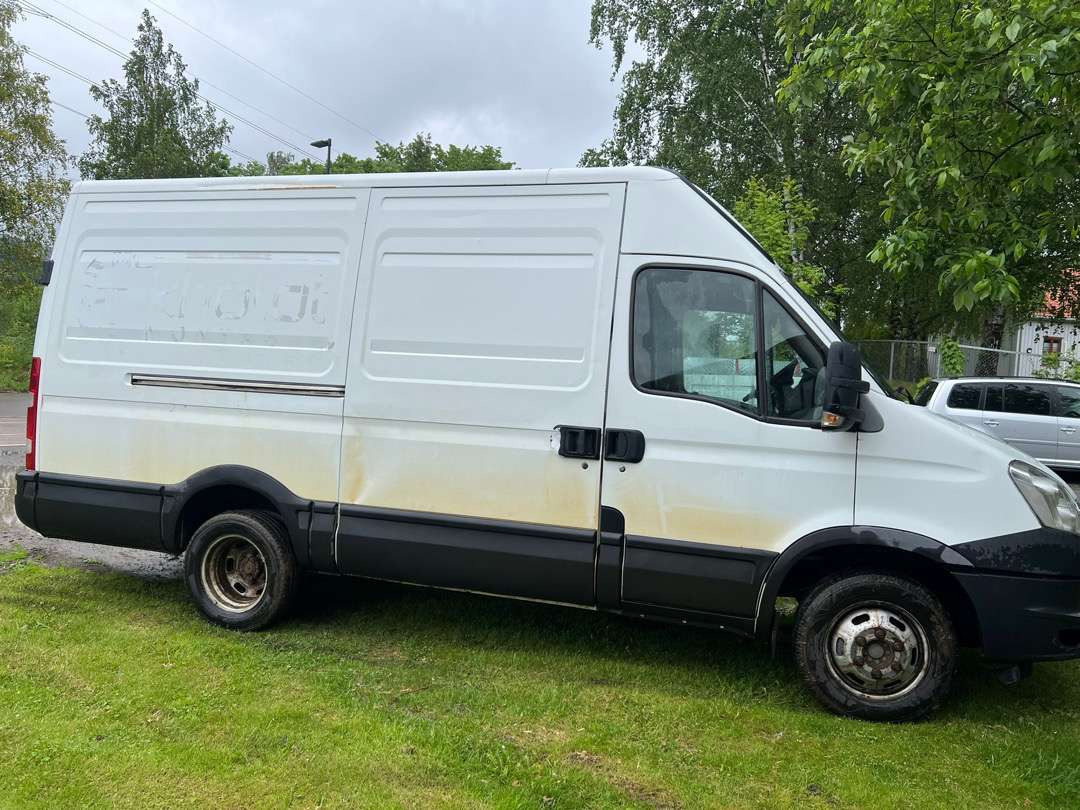 2014 Iveco Daily varebil//Grønne skilt//EU-GODKJENT - Panel van: picture 3 2014 Iveco Daily varebil//Grønne skilt//EU-GODKJENT - Panel van: picture 3