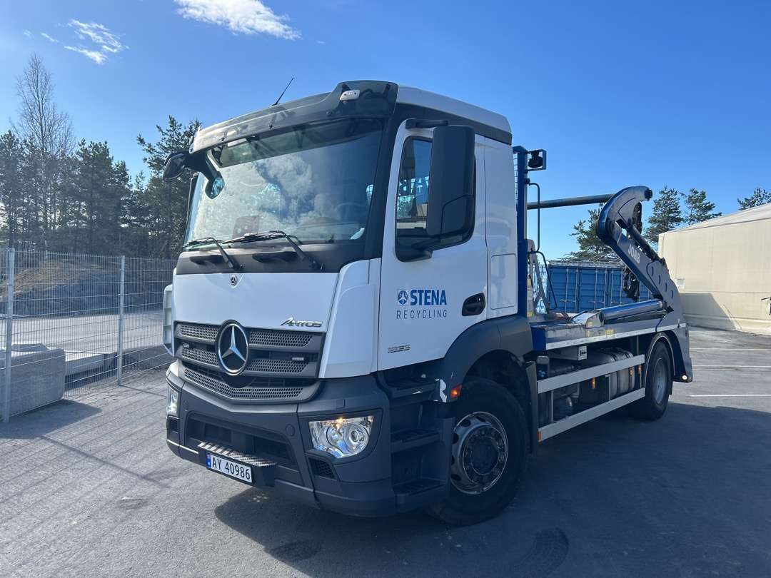 2019 Liftdumper MERCEDES-BENZ ANTOS EU-godkjent Euroklasse 6T - Skip loader truck: picture 1 2019 Liftdumper MERCEDES-BENZ ANTOS EU-godkjent Euroklasse 6T - Skip loader truck: picture 1