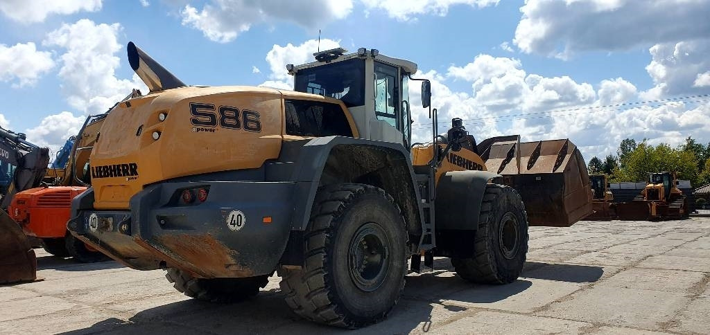 Liebherr L 586 - Wheel loader: picture 3 Liebherr L 586 - Wheel loader: picture 3