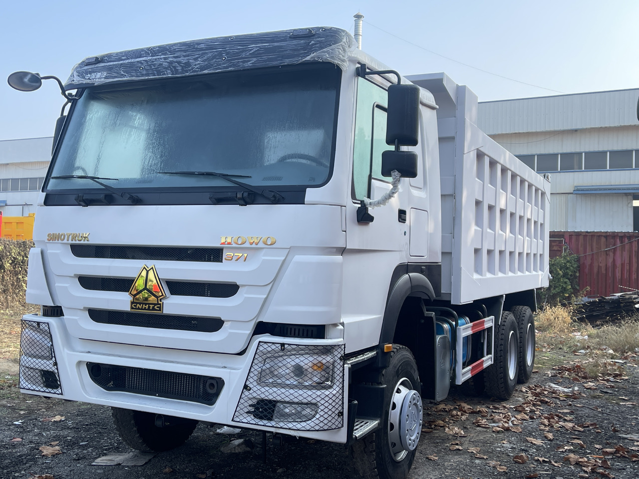 SINOTRUCK HOWO - Tipper: picture 2 SINOTRUCK HOWO - Tipper: picture 2