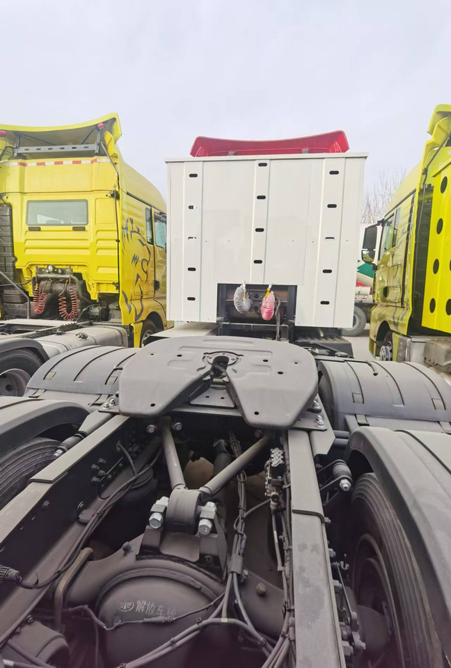 FAW JH6 - Tractor unit: picture 5 FAW JH6 - Tractor unit: picture 5