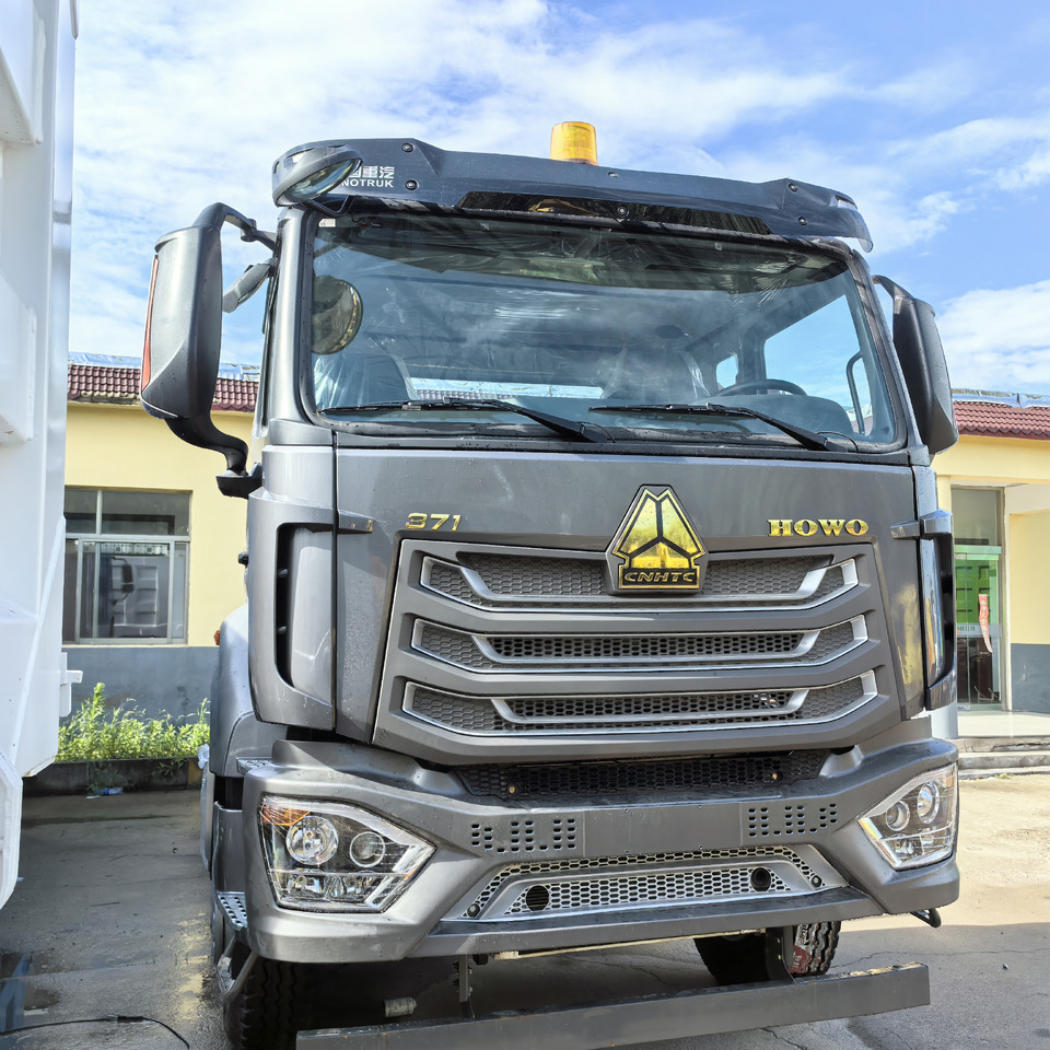 SINOTRUCK HOWO - Tractor unit: picture 1 SINOTRUCK HOWO - Tractor unit: picture 1