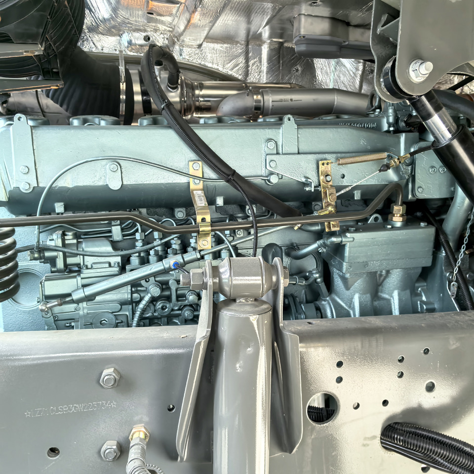SINOTRUCK HOWO - Tractor unit: picture 3 SINOTRUCK HOWO - Tractor unit: picture 3