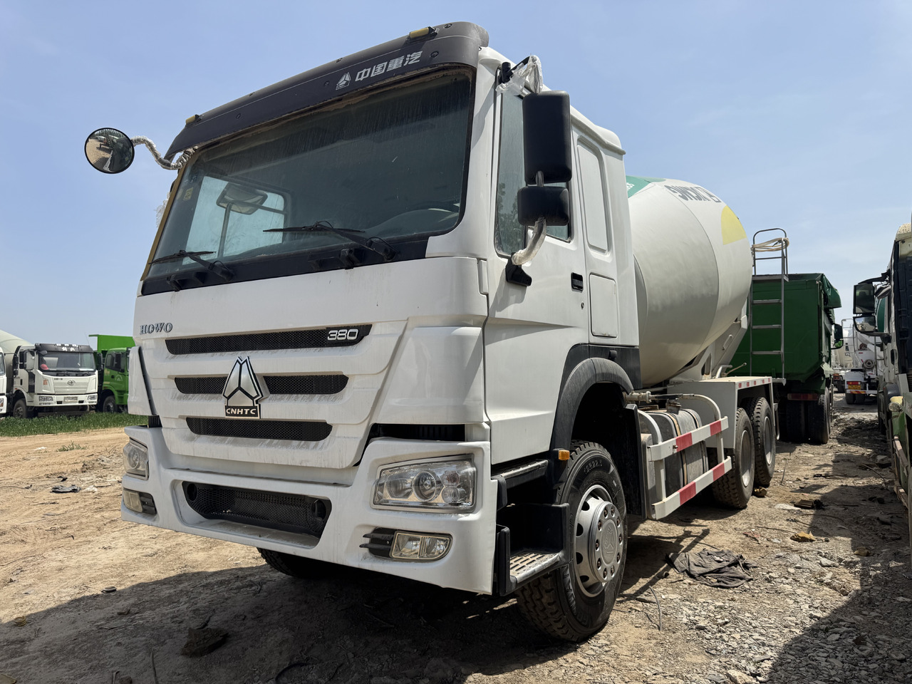 Howo  - Concrete mixer truck: picture 2 Howo  - Concrete mixer truck: picture 2