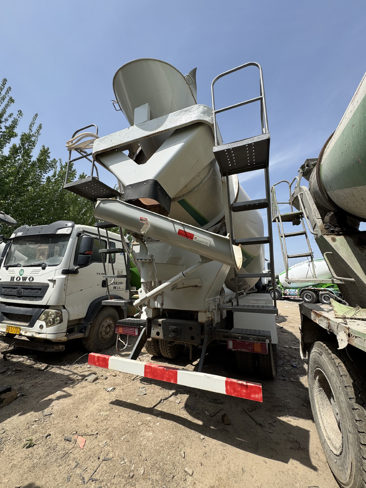 Howo  - Concrete mixer truck: picture 4 Howo  - Concrete mixer truck: picture 4