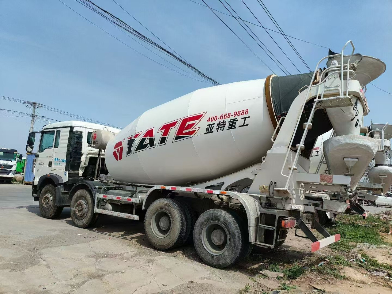 Howo - Concrete mixer truck: picture 3 Howo - Concrete mixer truck: picture 3