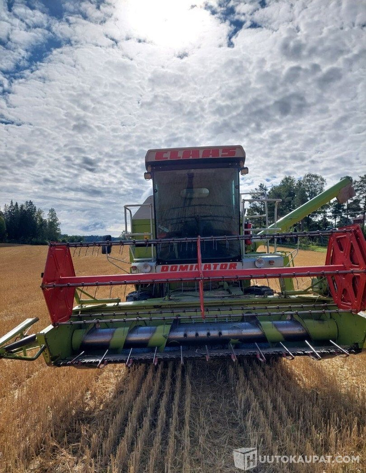 Claas Dominator 48 spezial vm.97, Viitasaari - Combine harvester: picture 2 Claas Dominator 48 spezial vm.97, Viitasaari - Combine harvester: picture 2