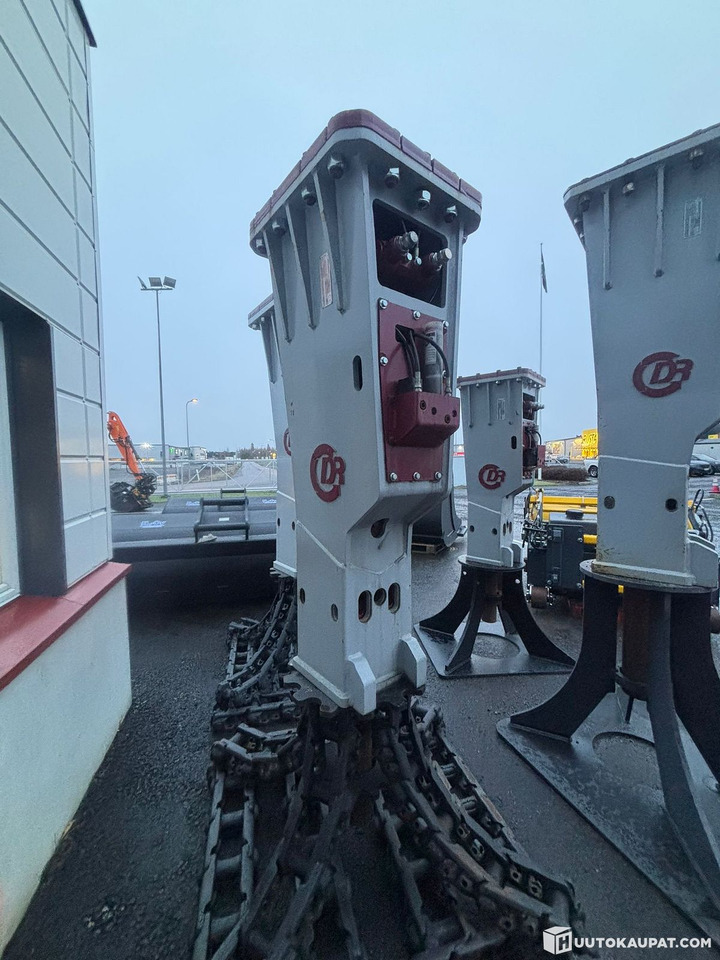 Demarec DFX-26 Hydraulic Hammer/Impact Hammer, 20–30 t, 2022 *Unused*, Lempäälä - Hydraulic hammer: picture 1 Demarec DFX-26 Hydraulic Hammer/Impact Hammer, 20–30 t, 2022 *Unused*, Lempäälä - Hydraulic hammer: picture 1