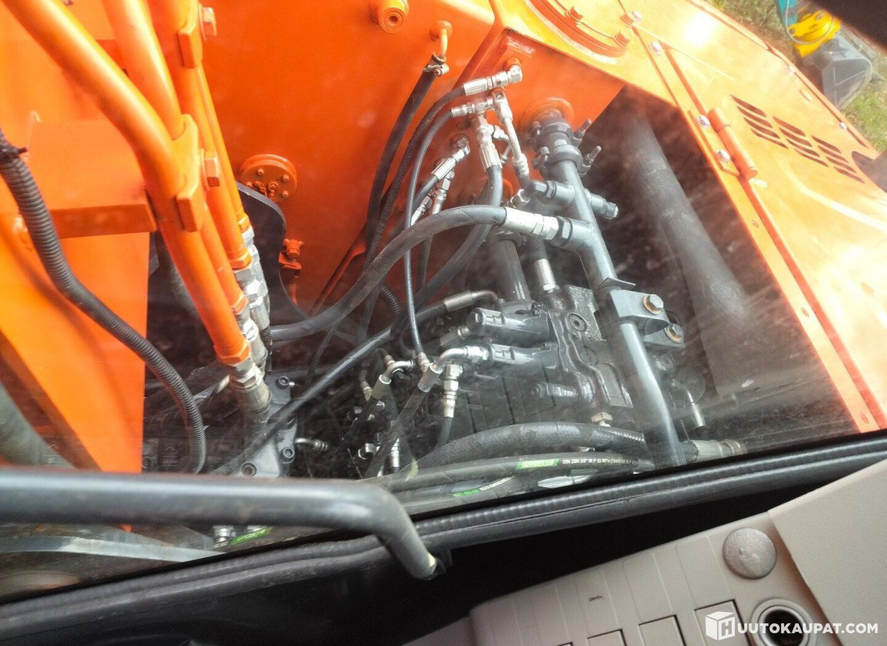 Hitachi ZX70, Diesel, 3,838 h Excavator, Akaa - Crawler excavator: picture 4 Hitachi ZX70, Diesel, 3,838 h Excavator, Akaa - Crawler excavator: picture 4