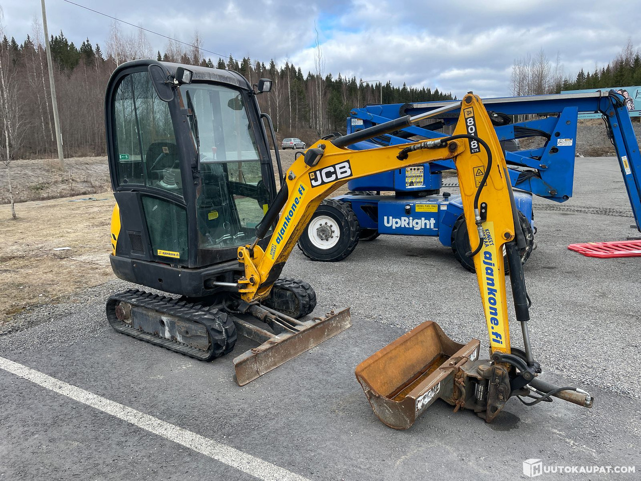 JCB 8081 Excavator, widening undercarriage, Muurame - Mini excavator: picture 2 JCB 8081 Excavator, widening undercarriage, Muurame - Mini excavator: picture 2