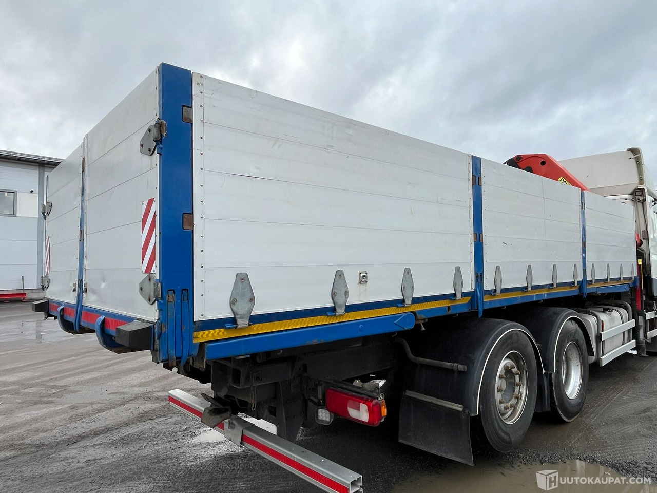 Jalkalava/vaihtolava + Palfinger PK 17000, Kangasala - Flatbed body: picture 1 Jalkalava/vaihtolava + Palfinger PK 17000, Kangasala - Flatbed body: picture 1