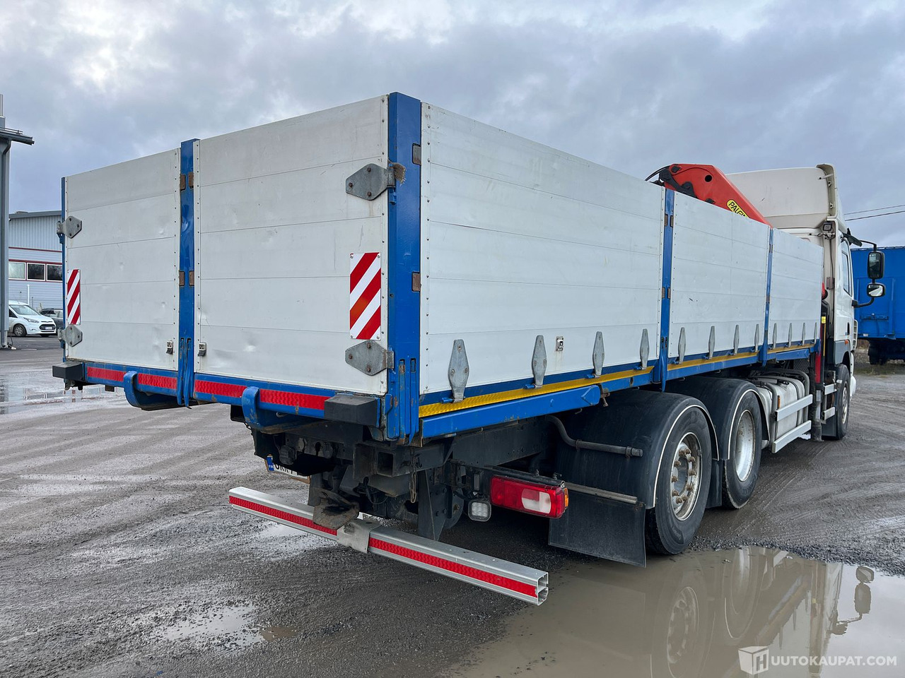 Jalkalava/vaihtolava + Palfinger PK 17000, Kangasala - Flatbed body: picture 2 Jalkalava/vaihtolava + Palfinger PK 17000, Kangasala - Flatbed body: picture 2