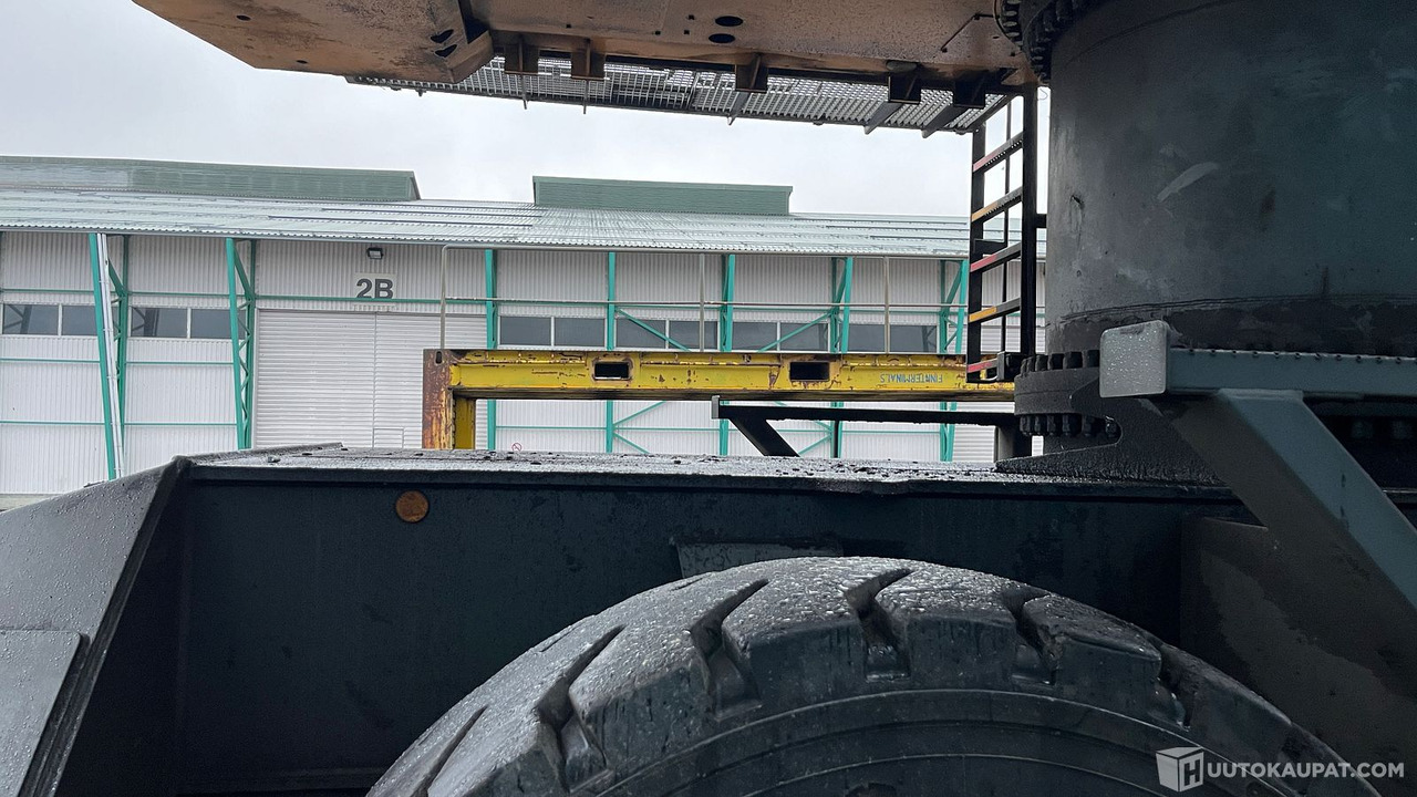 Waste/ Industry handler Liebherr A954b, materiaalinkäsittelykone, 2002, Hamina: picture 9 Waste/ Industry handler Liebherr A954b, materiaalinkäsittelykone, 2002, Hamina: picture 9