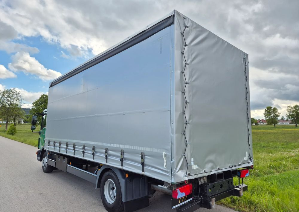 MAN TGL 12.250 6.2m AUTOMAT KLIMA z Niemiec ESP nowe opony EURO 6 / 4.75 rozstaw / zawiesie na wózek widłowy / TOP STAN / okazja nauka jazdy MOŻLIWOŚĆ DOSTOSOWANIA 12t - Curtainsider truck: picture 5 MAN TGL 12.250 6.2m AUTOMAT KLIMA z Niemiec ESP nowe opony EURO 6 / 4.75 rozstaw / zawiesie na wózek widłowy / TOP STAN / okazja nauka jazdy MOŻLIWOŚĆ DOSTOSOWANIA 12t - Curtainsider truck: picture 5