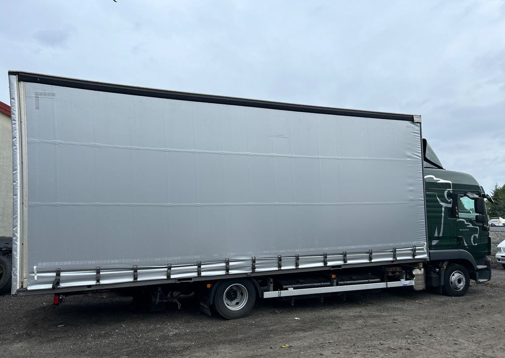 MAN TGL 12.250 GLOB UNIKAT z Niemiec BDF firanka / AUTOMAT HAK / EURO 6 / BDF 7.40 wysoki / MICHELIN 80% - Curtainsider truck: picture 2 MAN TGL 12.250 GLOB UNIKAT z Niemiec BDF firanka / AUTOMAT HAK / EURO 6 / BDF 7.40 wysoki / MICHELIN 80% - Curtainsider truck: picture 2