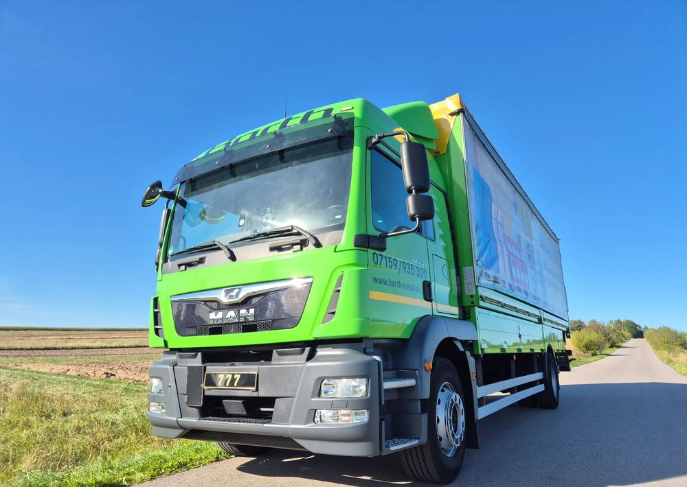MAN Tgm 18.320 FULL SERWIS UNIKAT TOP ORYGINALNY PRZEBIEG z Niemiec AUTOMAT WINDA ACC Pirelli klima postojowa 18.250 18.290 15.250 15.290 15.320 - Curtainsider truck: picture 2 MAN Tgm 18.320 FULL SERWIS UNIKAT TOP ORYGINALNY PRZEBIEG z Niemiec AUTOMAT WINDA ACC Pirelli klima postojowa 18.250 18.290 15.250 15.290 15.320 - Curtainsider truck: picture 2