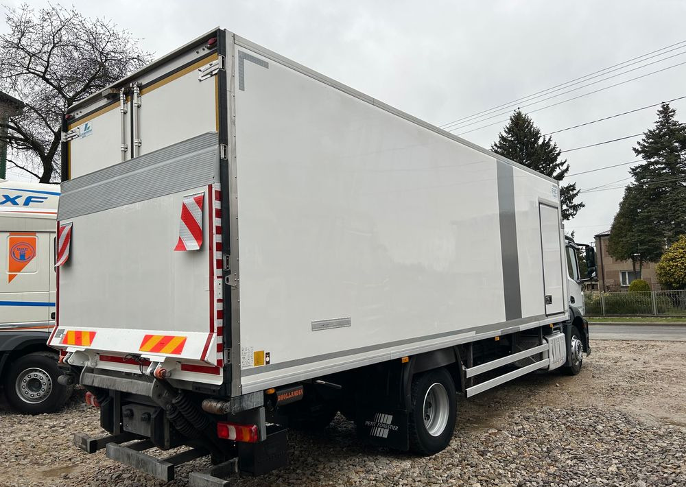 Mercedes-Benz Antos 1824 CARRIER SUPRA 1150 DRZWI + winda i drzwi boczne / 7.7m / z Holandii / KLIMA LEKKI / Axor man Tgm T1000-R THERMO King - Refrigerator truck: picture 3 Mercedes-Benz Antos 1824 CARRIER SUPRA 1150 DRZWI + winda i drzwi boczne / 7.7m / z Holandii / KLIMA LEKKI / Axor man Tgm T1000-R THERMO King - Refrigerator truck: picture 3