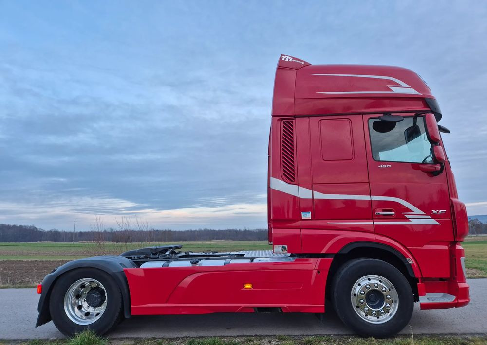 DAF XF 480 2021 Alufelgi opony 90% SSC TOP STANDARD / DUŻE KOTŁY / z Polski / jeden właściciel super zadbane SERWISOWANE - Tractor unit: picture 5 DAF XF 480 2021 Alufelgi opony 90% SSC TOP STANDARD / DUŻE KOTŁY / z Polski / jeden właściciel super zadbane SERWISOWANE - Tractor unit: picture 5