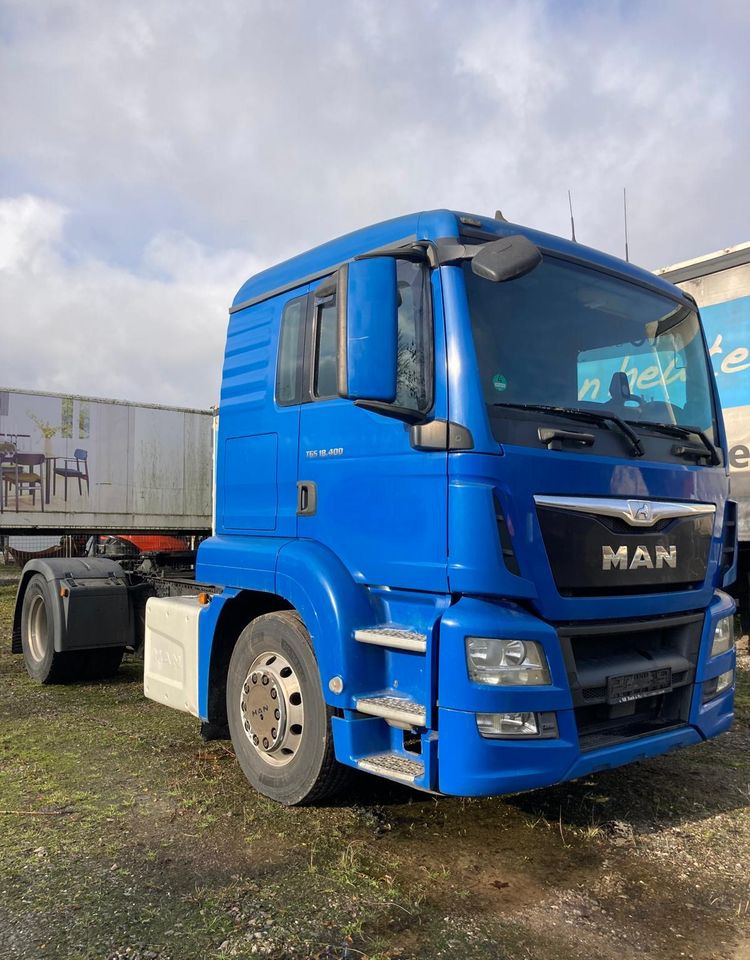 MAN TGS 18.400 NAUKA JAZDY z Niemiec NISKA KABINA ELKA AUTOMAT 4x2 STANDARD 315/70r22.5 SUPER STAN TGX 470 460 420 430 500 510 400 360 410 - Tractor unit: picture 1 MAN TGS 18.400 NAUKA JAZDY z Niemiec NISKA KABINA ELKA AUTOMAT 4x2 STANDARD 315/70r22.5 SUPER STAN TGX 470 460 420 430 500 510 400 360 410 - Tractor unit: picture 1