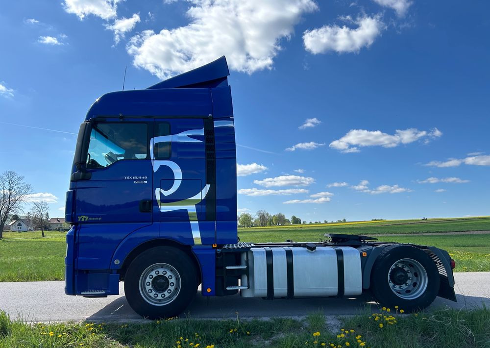 MAN TGS 18.440 NAUKA JAZDY ELKA AUTOMAT 4x2 STANDARD 315/70r22.5 SUPER STAN TGX 470 460 420 430 500 510 400 360 410 - Tractor unit: picture 1 MAN TGS 18.440 NAUKA JAZDY ELKA AUTOMAT 4x2 STANDARD 315/70r22.5 SUPER STAN TGX 470 460 420 430 500 510 400 360 410 - Tractor unit: picture 1