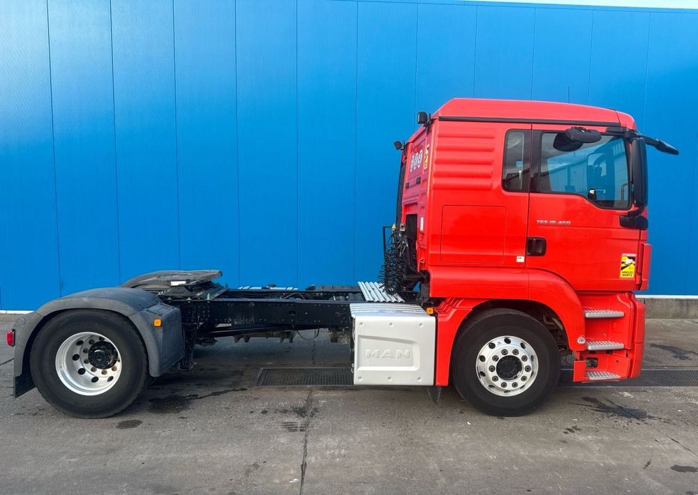 MAN TGS 18.460 NAUKA JAZDY ELKA AUTOMAT 4x2 STANDARD 315/70r22.5 SUPER STAN TGX 470 460 420 430 500 510 400 360 410 320 - Tractor unit: picture 2 MAN TGS 18.460 NAUKA JAZDY ELKA AUTOMAT 4x2 STANDARD 315/70r22.5 SUPER STAN TGX 470 460 420 430 500 510 400 360 410 320 - Tractor unit: picture 2