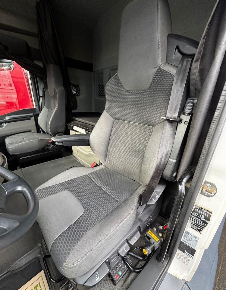 MAN TGS 18.470 NAUKA JAZDY STANDARD 4x2 / TGX 18.360 400 510 460 500 TOP STAN / ŚWIEŻO SPROWADZONY - Tractor unit: picture 4 MAN TGS 18.470 NAUKA JAZDY STANDARD 4x2 / TGX 18.360 400 510 460 500 TOP STAN / ŚWIEŻO SPROWADZONY - Tractor unit: picture 4