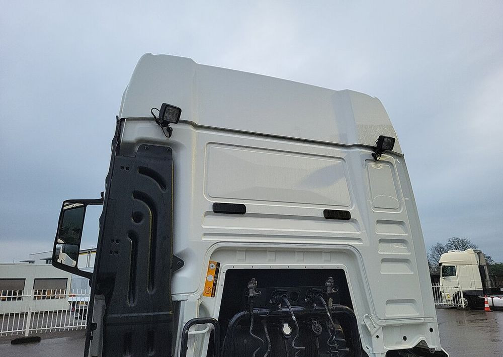 MAN TGS 470 18.400 NAUKA JAZDY STANDARD 4x2 / TGX 18.360 400 510 460 500 TOP STAN / ŚWIEŻO SPROWADZONY - Tractor unit: picture 4 MAN TGS 470 18.400 NAUKA JAZDY STANDARD 4x2 / TGX 18.360 400 510 460 500 TOP STAN / ŚWIEŻO SPROWADZONY - Tractor unit: picture 4