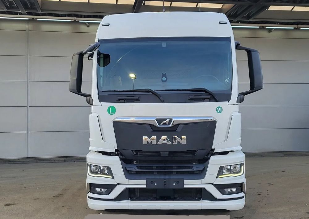 MAN TGS 470 18.400 NAUKA JAZDY STANDARD 4x2 / TGX 18.360 400 510 460 500 TOP STAN / ŚWIEŻO SPROWADZONY - Tractor unit: picture 5 MAN TGS 470 18.400 NAUKA JAZDY STANDARD 4x2 / TGX 18.360 400 510 460 500 TOP STAN / ŚWIEŻO SPROWADZONY - Tractor unit: picture 5