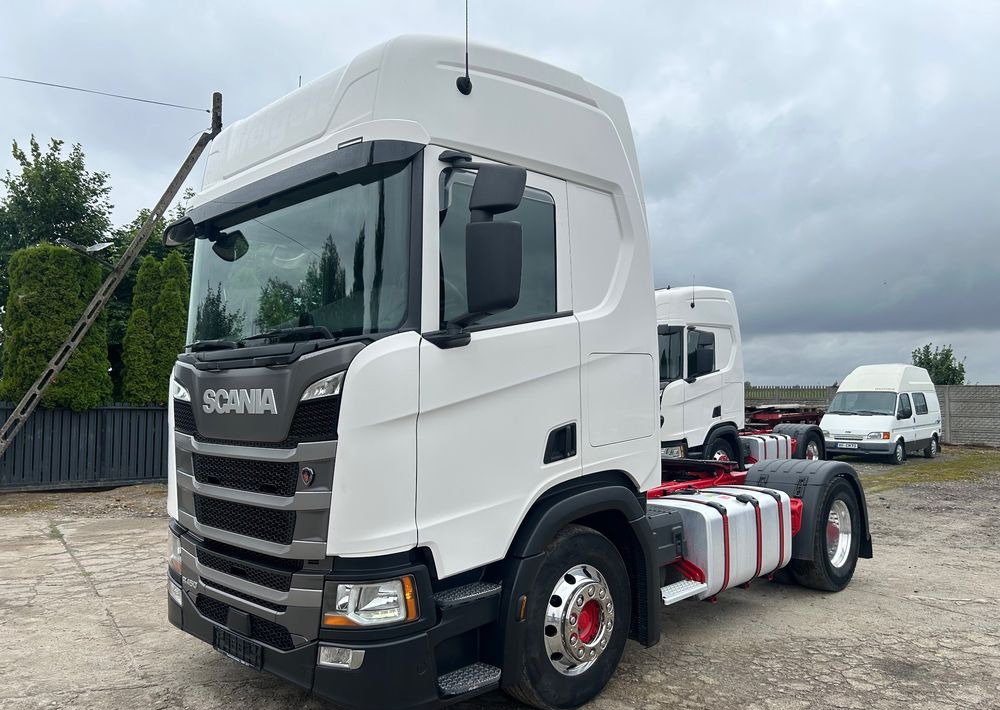 Scania R450 NAUKA JAZDY RETARDER STANDARD 7300kg / DOBRA POD WYWROTKĘ / KLIMA POSTOJOWA z Niemiec HYDRAULIKA - Tractor unit: picture 1 Scania R450 NAUKA JAZDY RETARDER STANDARD 7300kg / DOBRA POD WYWROTKĘ / KLIMA POSTOJOWA z Niemiec HYDRAULIKA - Tractor unit: picture 1