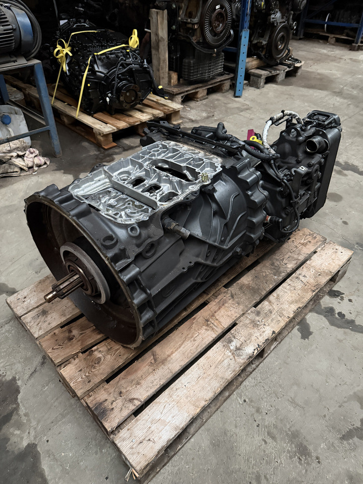 Iveco Hi-Way S-Way - Gearbox: picture 1 Iveco Hi-Way S-Way - Gearbox: picture 1