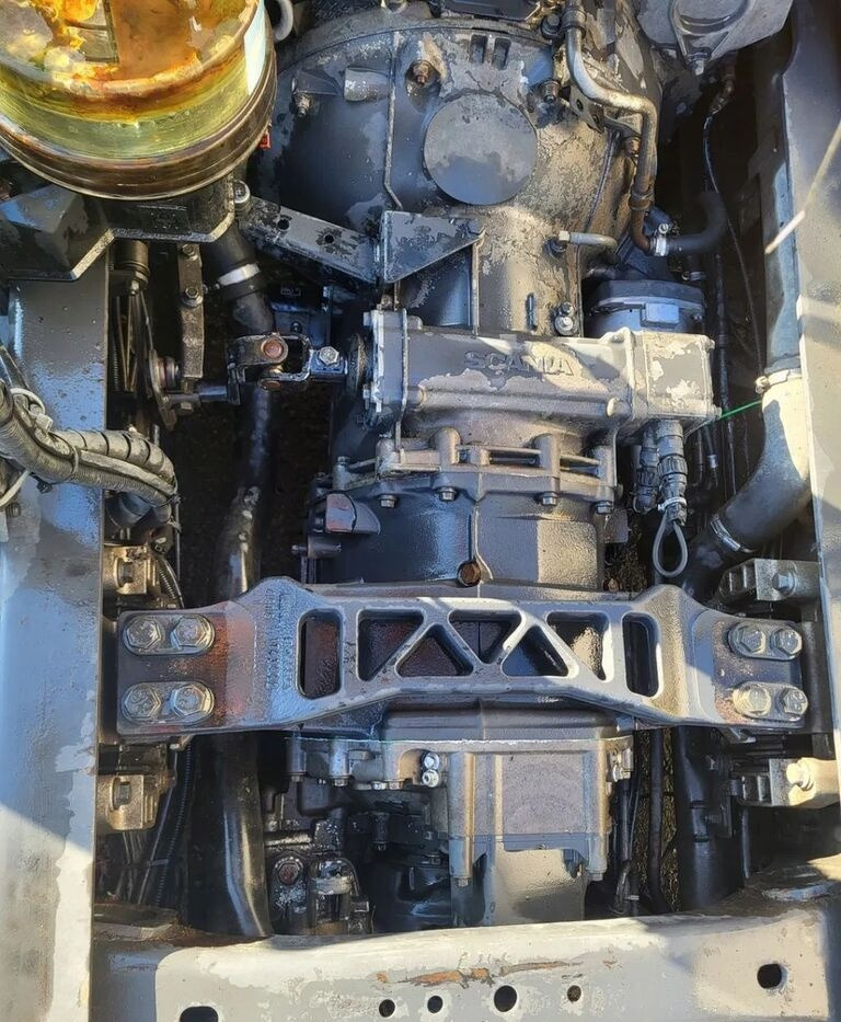 Scania GRS 895 R Scania GRS 895 R truck - Gearbox for Truck: picture 2 Scania GRS 895 R Scania GRS 895 R truck - Gearbox for Truck: picture 2