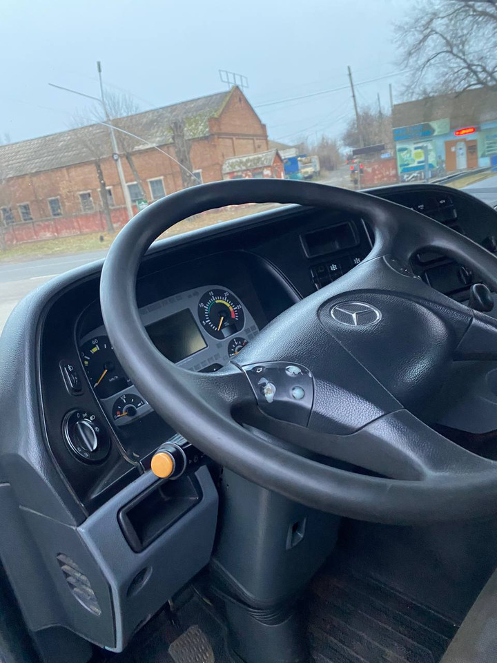 Concrete pump truck PUTZMEISTER Putzmeister on chassis Mercedes-Benz Actros Putzmeister 42m concrete pump: picture 9 Concrete pump truck PUTZMEISTER Putzmeister on chassis Mercedes-Benz Actros Putzmeister 42m concrete pump: picture 9