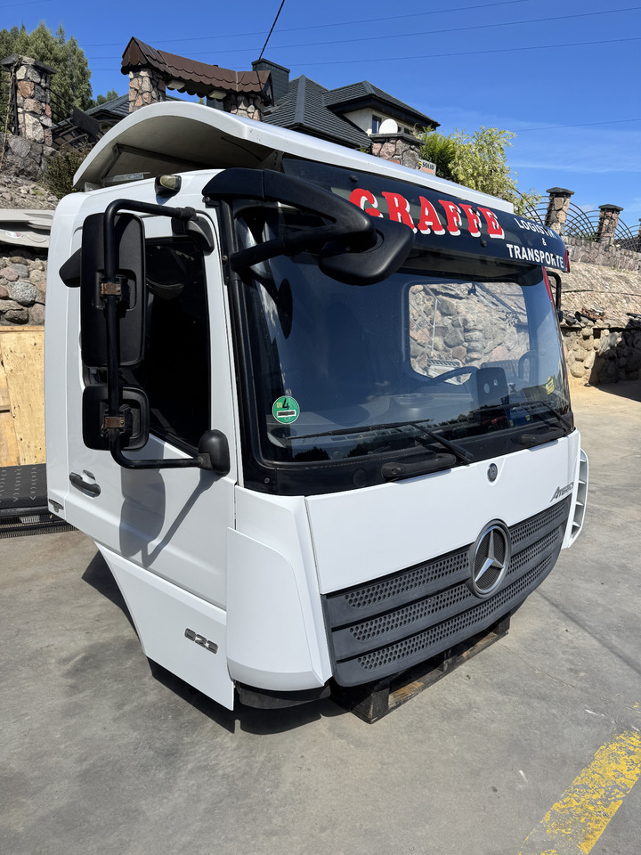 Mercedes Atego III - Cab: picture 2 Mercedes Atego III - Cab: picture 2