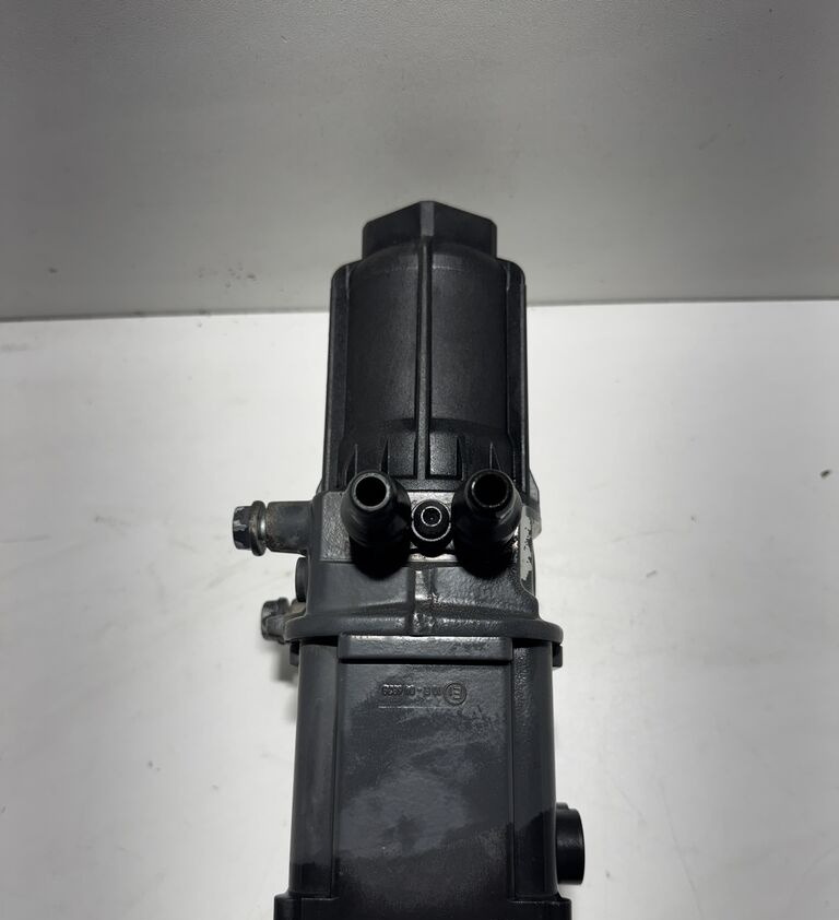 Mercedes-Benz Actros MP4 Antos Atego A0001405578 Mercedes-Benz Actros MP4 Antos Atego - Muffler/ Exhaust system for Truck: picture 4 Mercedes-Benz Actros MP4 Antos Atego A0001405578 Mercedes-Benz Actros MP4 Antos Atego - Muffler/ Exhaust system for Truck: picture 4