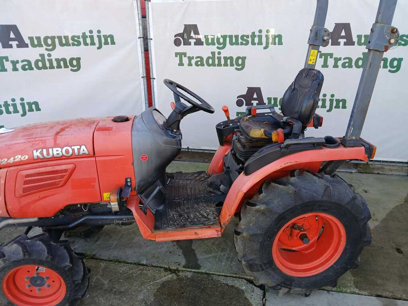 Compact tractor Kubota B 2420: picture 13