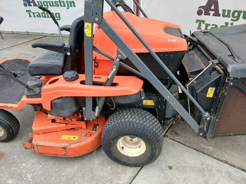 Kubota GZH 15 - Garden mower: picture 2 Kubota GZH 15 - Garden mower: picture 2