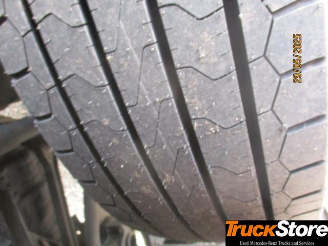 Mercedes-Benz Actros 1845 LS - Tractor unit: picture 5 Mercedes-Benz Actros 1845 LS - Tractor unit: picture 5