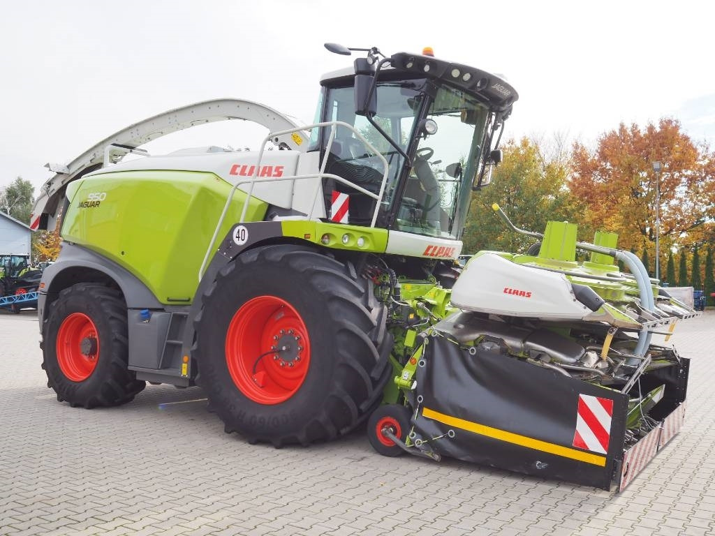Claas Jaguar 950 4x4 + Orbis 750 - Forage harvester: picture 4 Claas Jaguar 950 4x4 + Orbis 750 - Forage harvester: picture 4