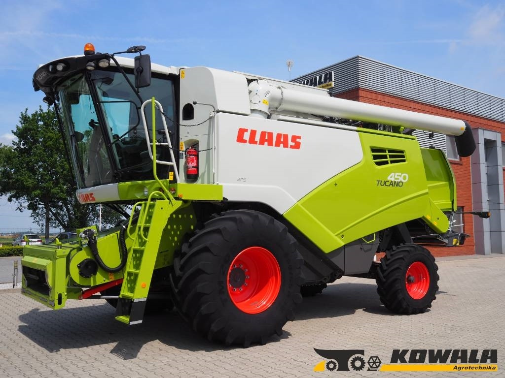 Claas Tucano 450 + V770 - Combine harvester: picture 1 Claas Tucano 450 + V770 - Combine harvester: picture 1