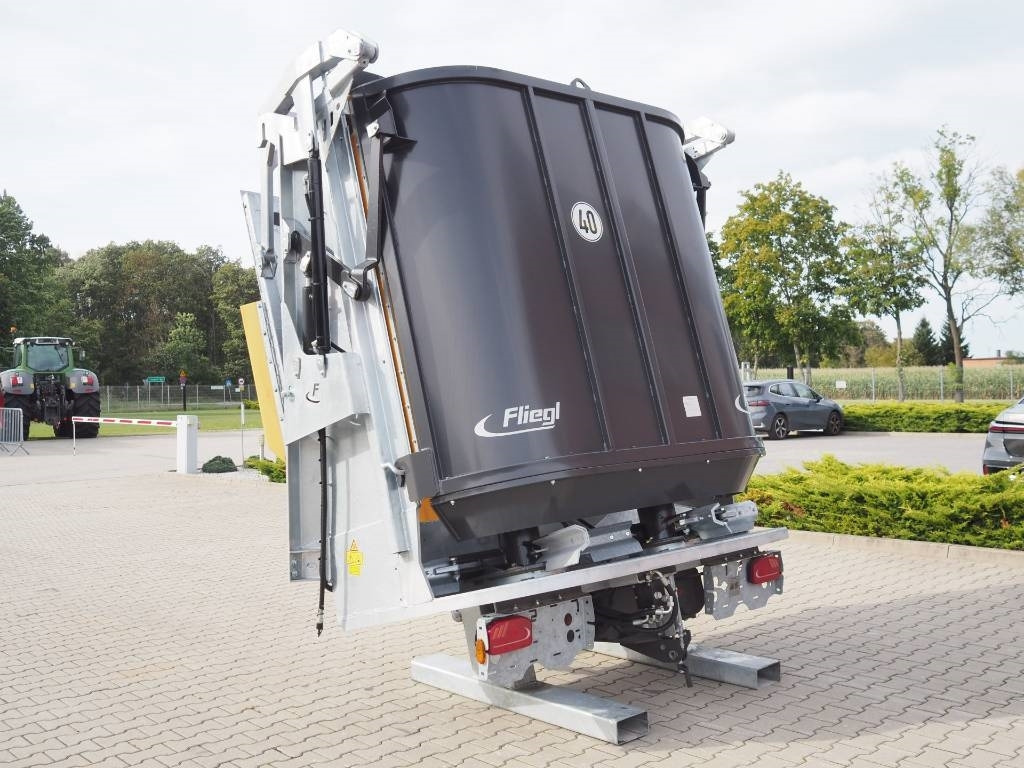 Fliegl S-2/SAW Profi - Manure spreader: picture 3 Fliegl S-2/SAW Profi - Manure spreader: picture 3