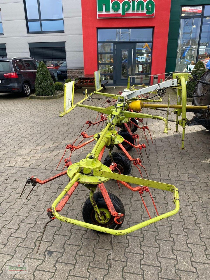 CLAAS 640H - Tedder/ Rake: picture 3 CLAAS 640H - Tedder/ Rake: picture 3