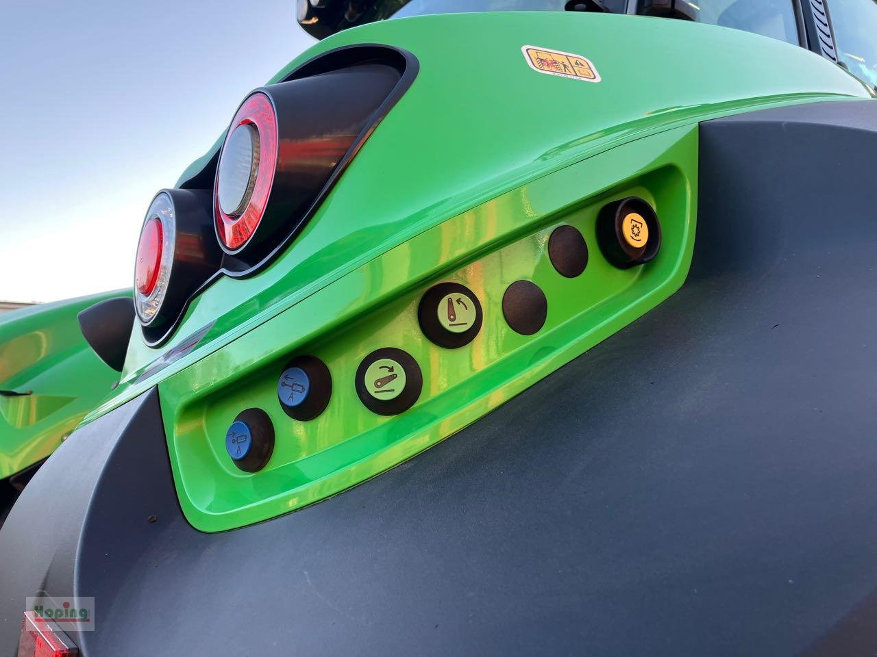 Deutz-Fahr 7250 Agrotron TTV - Farm tractor: picture 5 Deutz-Fahr 7250 Agrotron TTV - Farm tractor: picture 5