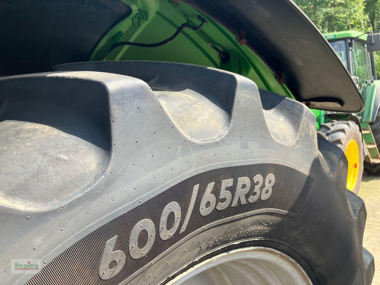 Farm tractor Deutz-Fahr Agrotron TTV 420: picture 11