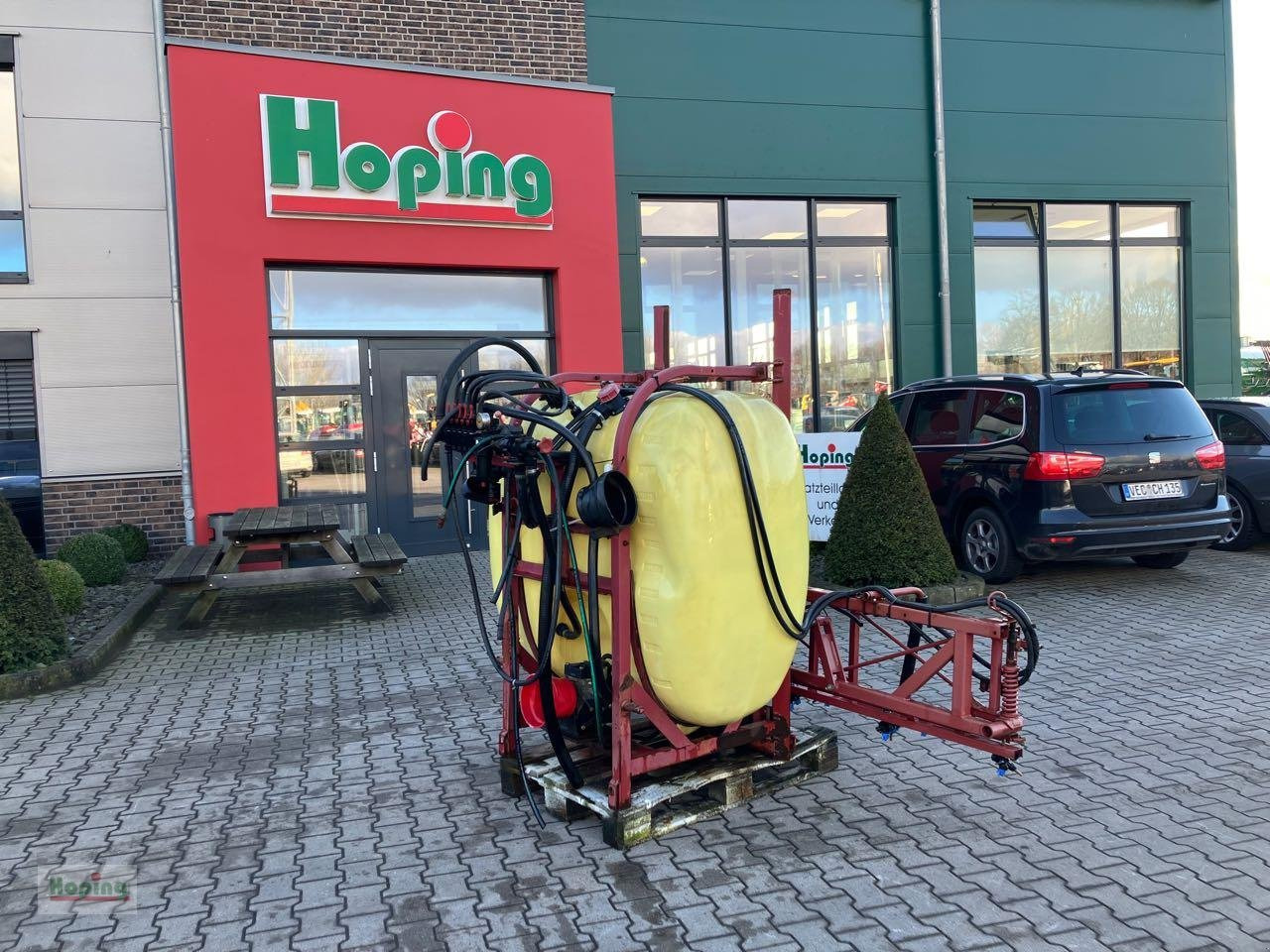 Hardi LXY 1000 - Tractor mounted sprayer: picture 1 Hardi LXY 1000 - Tractor mounted sprayer: picture 1