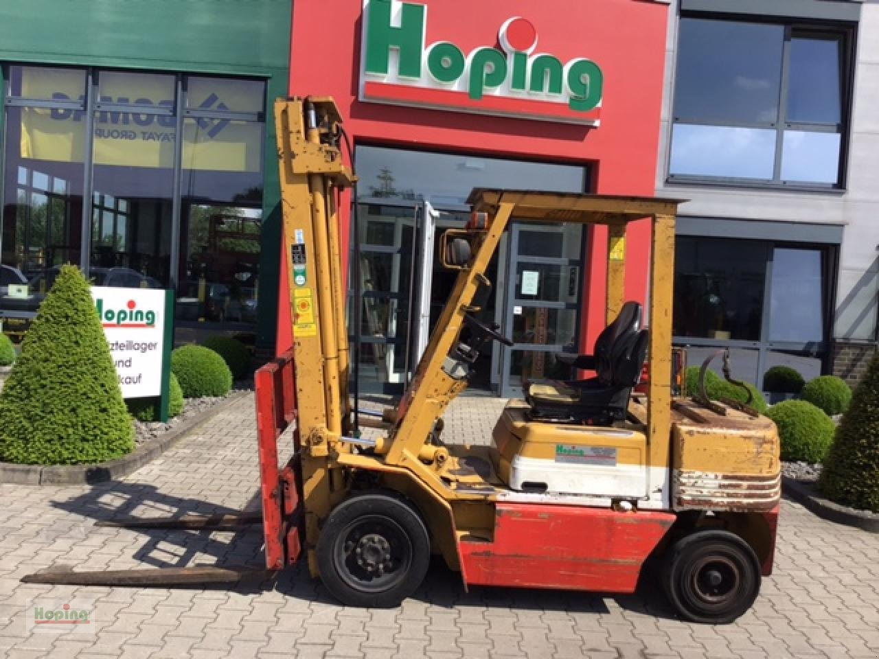 Komatsu FGT25T-11E - Forklift: picture 1 Komatsu FGT25T-11E - Forklift: picture 1